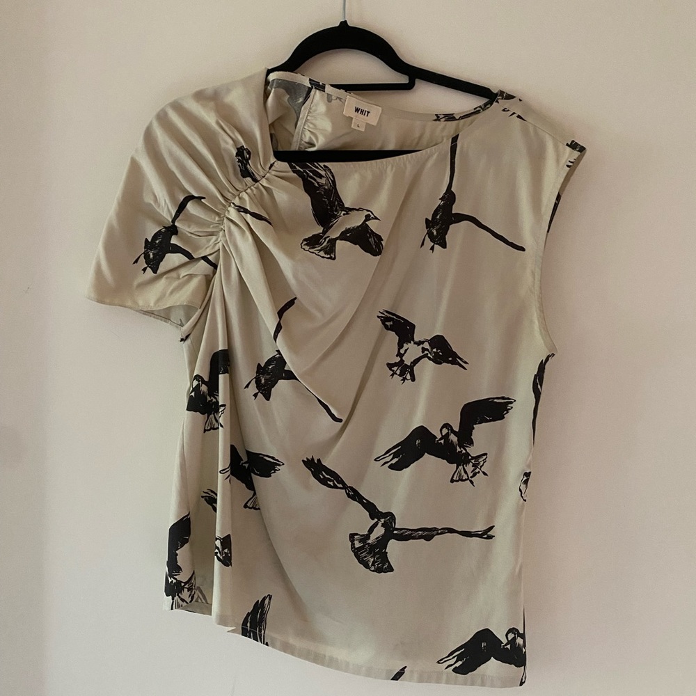 Whit single sleeve top